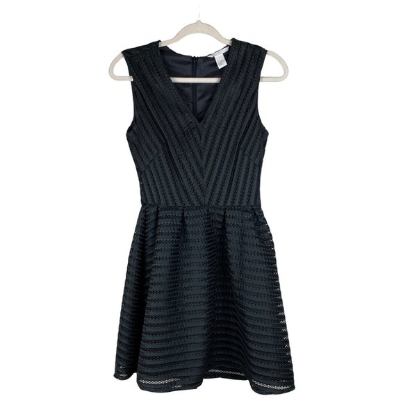 H&M Dresses & Skirts - H&M Black A-Line Lace Eyelet Body Flattering Dress Women's Size 4